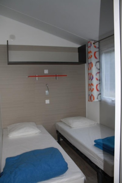 Mobil home 2 bedrooms + sheltered terrace- PANAMA