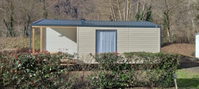 Mobil home 2 bedrooms + sheltered terrace-   - BERGAME 2023