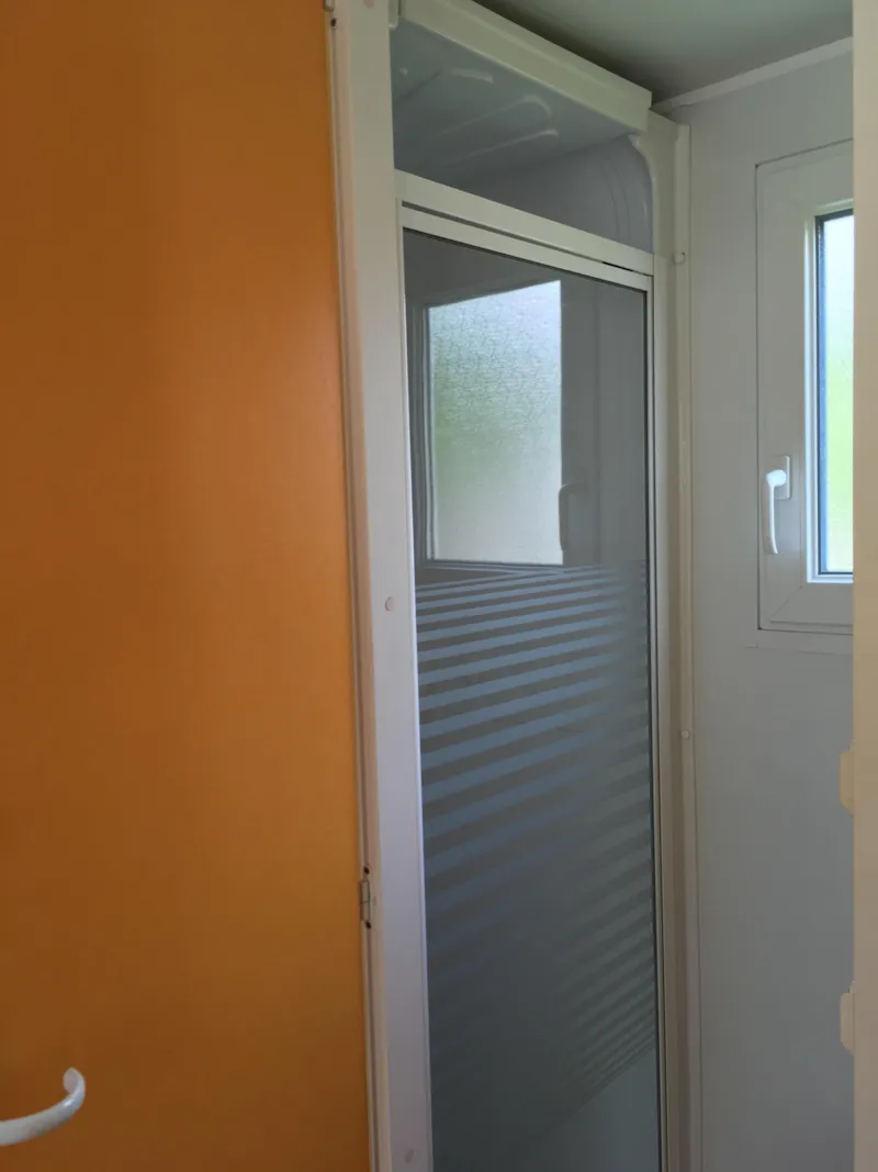 Petit Mobil-Home 2 Chambres - Terrasse En Bois Non Couverte - 20M² (R14 - R15 - 038)