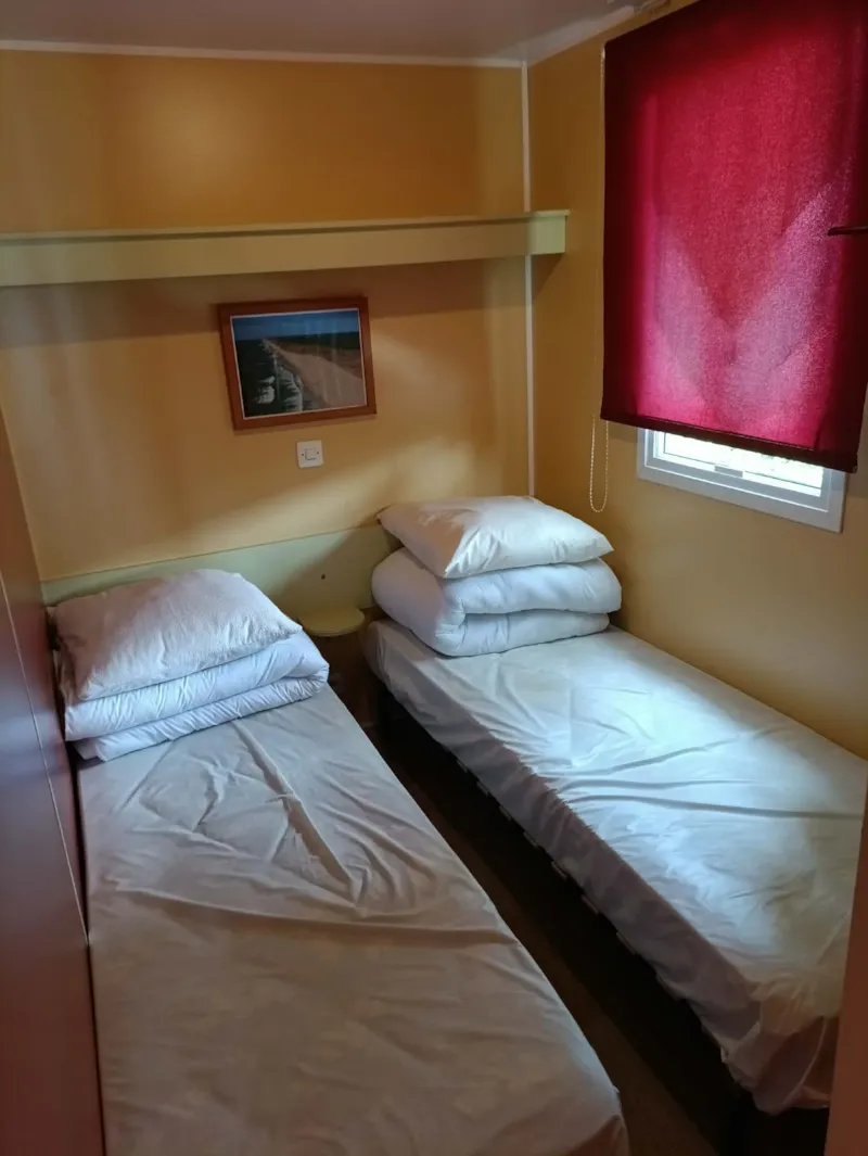 Petit Mobil-Home 2 Chambres - Terrasse En Bois Non Couverte - 20M² (R14 - 038)