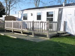 Accommodation - Mobil Home Confort  Pmr 2 Chambres Avec Terrasse - Camping Des Hautes Grées