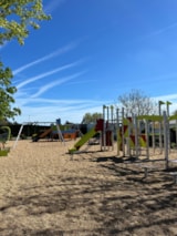 Foto #31 van Camping Des Hautes Grées