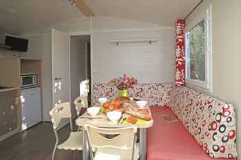 Mietunterkunft - Mobilheim Mit 2 Schlafzimmern Und Terrasse - Camping Des Hautes Grées