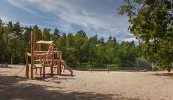 Stellplatz - Stellplatz Am Schwimmteich - Landgoedcamping Het Meuleman