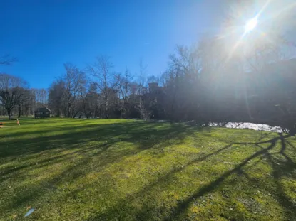 Emplacement + 1 Voiture + Tente, Caravane Ou Camping-Car