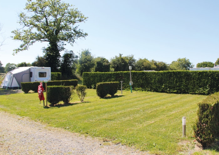 Emplacement Confort + Électricité + Eau