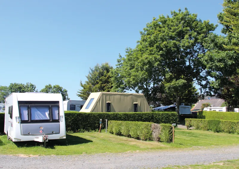 Emplacement Confort + Électricité + Eau