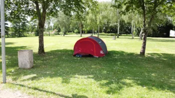 Emplacement - Emplacement Nu Cycliste Ou Randonneur - Sans Véhicule À Moteur - Camping La Venise de l'Ouest