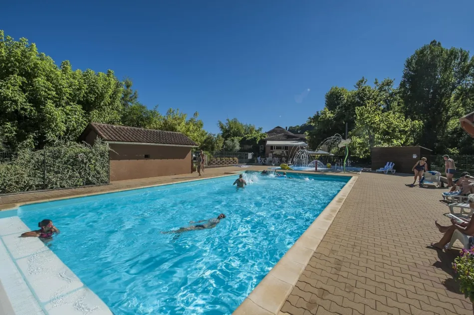 Camping RIVIERE DE CABESSUT