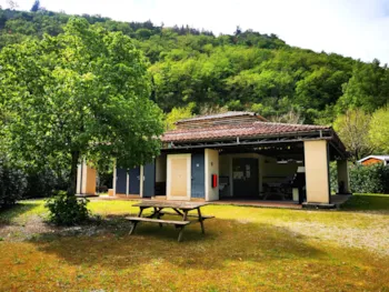 Emplacement - Forfait Camping (Emplacement, 1 Véhicule) - Camping Onlycamp Le Terriol