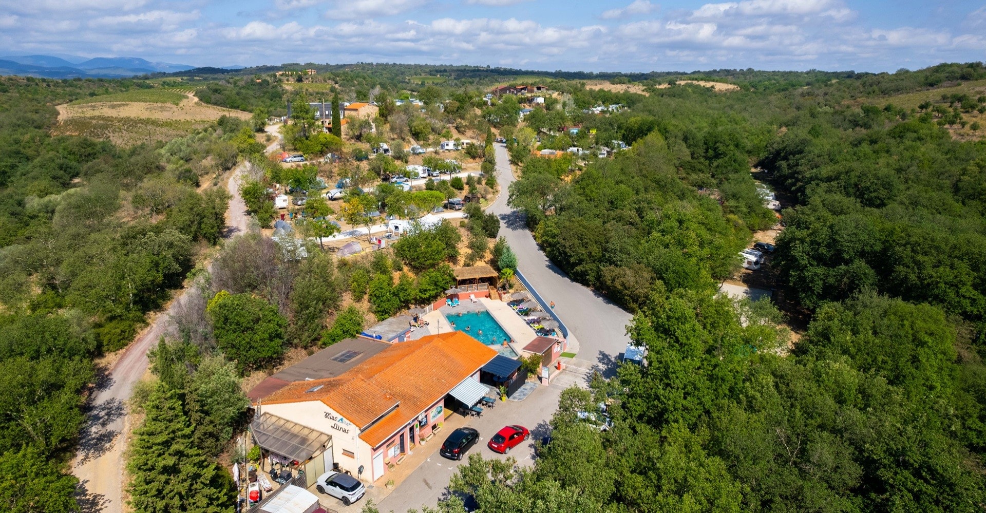 Camping Mas Llinas — Foto 1