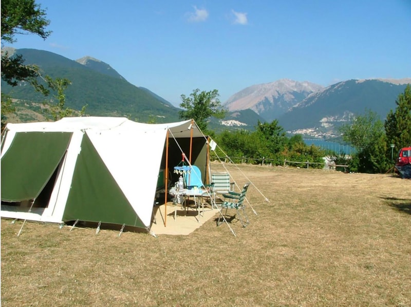 Stellplatz Großes Zelt