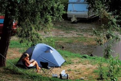 Small tent Pitch 10/40 m² — 3