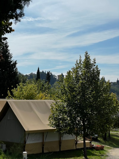 SAFARI tents — 2