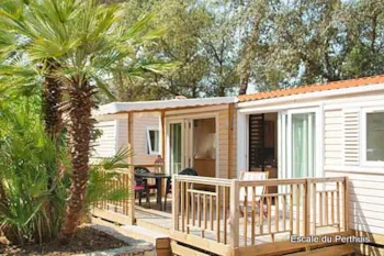 Mietunterkunft - Mobilheim Confort 32M² 3 Schlafzimmer + Halbüberdachte Terrasse (Landseite) - Flower Camping l'Escale du Perthuis