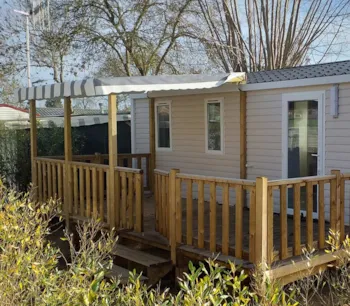 Mietunterkunft - Mobilheim Premium  32M² 3 Schlafzimmer + Halbüberdachte Terrasse + Klimaanlage (Strandseite) - Flower Camping l'Escale du Perthuis
