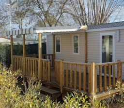 Huuraccommodatie(s) - Stacaravan Premium  32M² 3 Slaapkamers + Half-Schaduwrijk Terras + Airconditioning (Strandkant) - Camping l'Escale du Perthuis