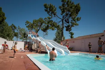 Flower Camping l'Escale du Perthuis - image n°2 - Camping Direct