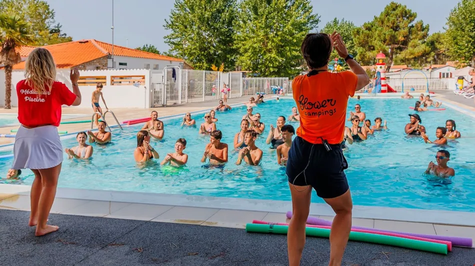 Flower Camping l'Escale du Perthuis