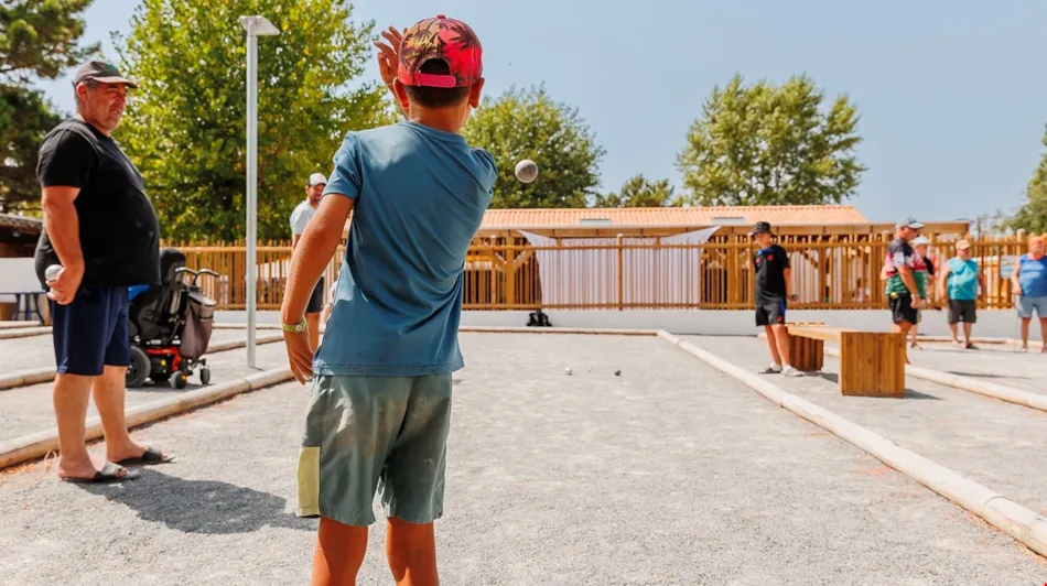 Flower Camping l'Escale du Perthuis