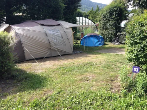 Emplacement - Grand Emplacement 100-120M², Sans Électricité (1 Installation/1 Voiture/Pas D'électricité) - image n°1 - Camping Qualité l'Eden de la Vanoise