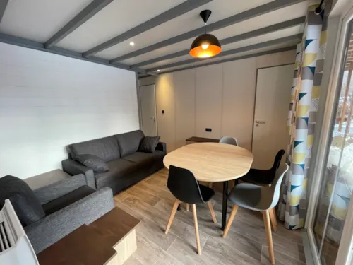 Mietunterkunft - Premium Chalet 40M² (3 Schlafzimmer, 2 Bäder) - image n°2 - Camping Qualité l'Eden de la Vanoise
