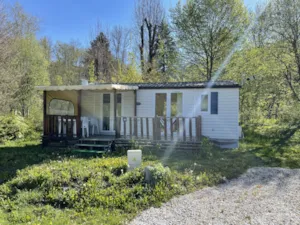 Locatif - Bungalow Evolution 31m² (2 chambres, maximum 4 personnes) - Camping Qualité l'Eden de la Vanoise