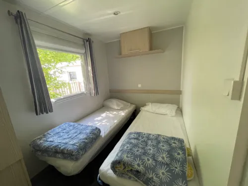 Accommodation - Bungalow Evolution 33M² (3 Bedrooms) - image n°7 - Camping Qualité l'Eden de la Vanoise