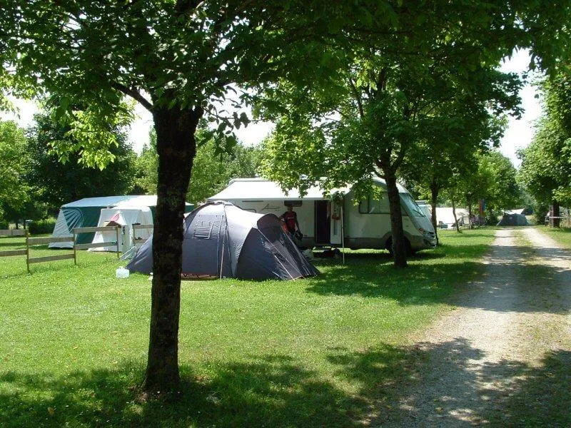 Forfait emplacement + 1 véhicule / Camping-car