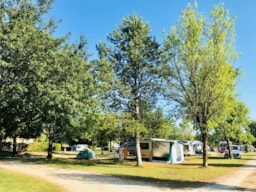 Camping Le Bivouac - image n°7 - Roulottes