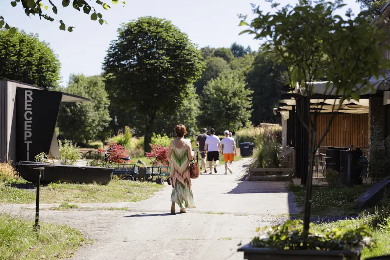 Emplacement Motor Home + Électricité (16A) - Uniquement Camping-Car