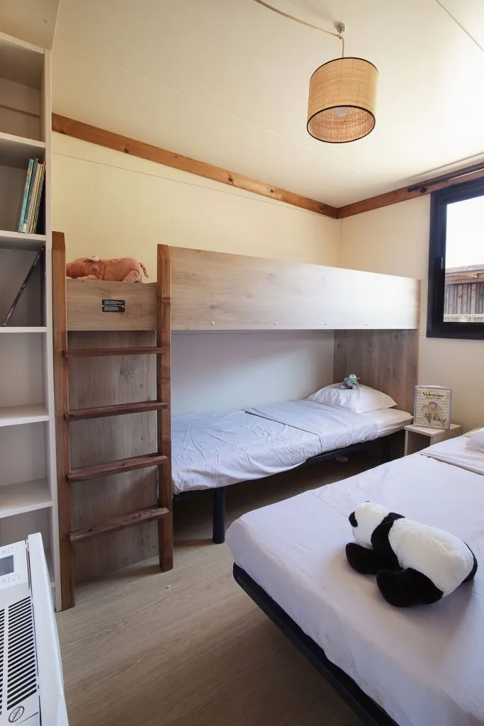 Chalet Portland 35 M² - 3 Chambres + Terrasse Couverte + Tv