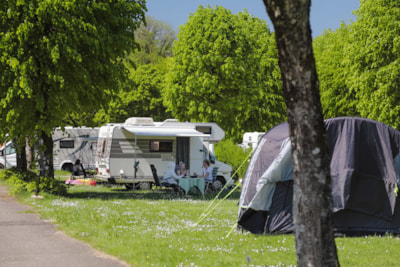 Motorhome pitch: motorhome or campervan + electricity (16A)
