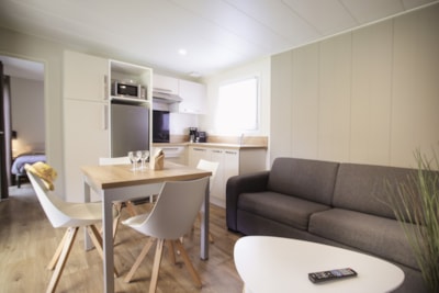 Lodge Suite 36 m² - 2 bedrooms + 2 bathrooms + terrace + TV
