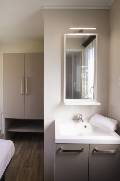 Lodge Suite 36 m² - 2 bedrooms + 2 bathrooms + terrace + TV