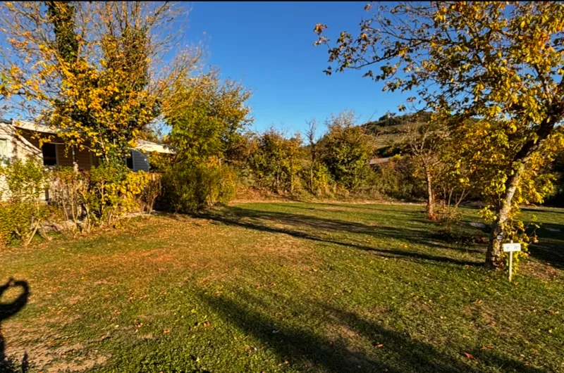 Forfait Confort : Emplacement Tente Ou Caravane + Électricité 12A + Véhicule