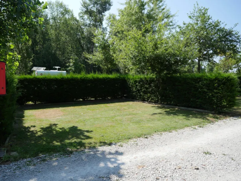 Forfait Nature : Tente Avec Voiture, Caravane Ou Camping-Car Sans Électricité