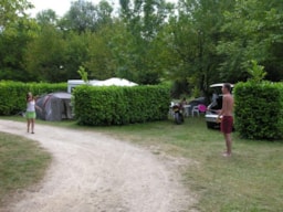 Camping Le Moulin des Donnes - image n°6 - Roulottes
