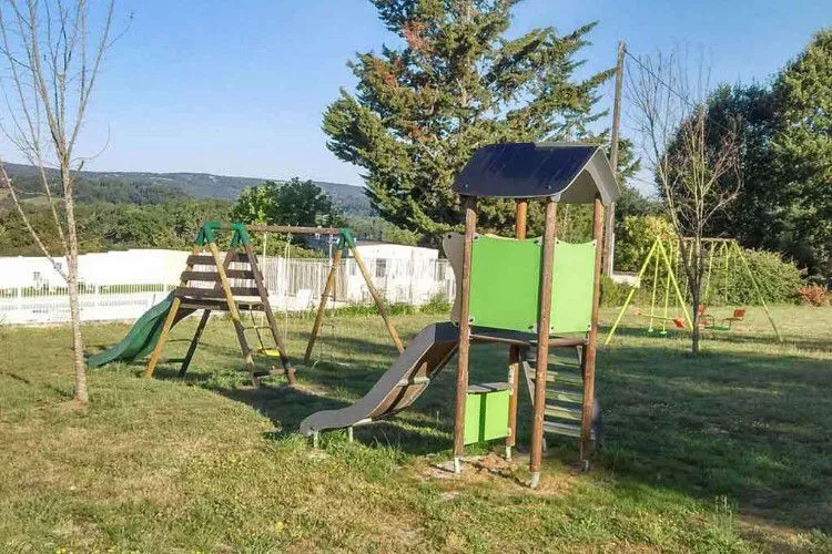 Camping LES CHENES CLAIRS