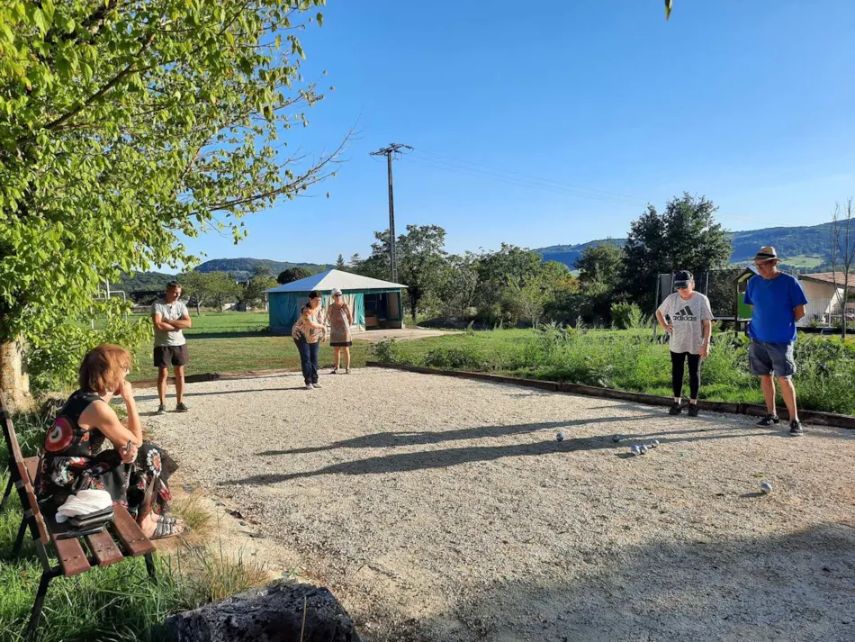 Camping LES CHENES CLAIRS