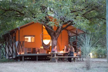 Mietunterkunft - Safari 42M² / 2 Zimmer (Terrasse 13M²) - Camping Du Port