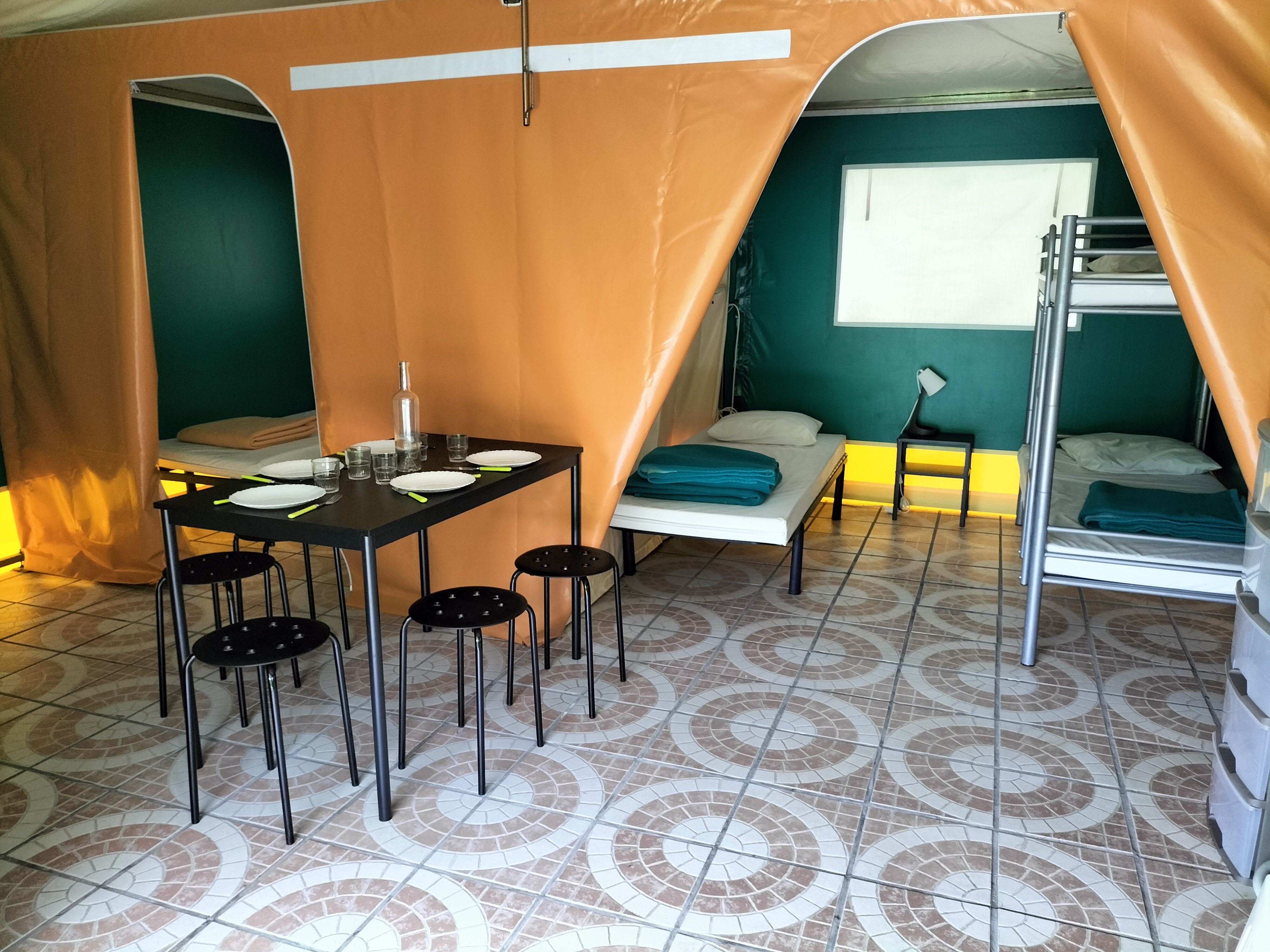 Accommodation - Fitted Tent 25 M² With Private Sanitary Facilities - Camping Les Ulèzes