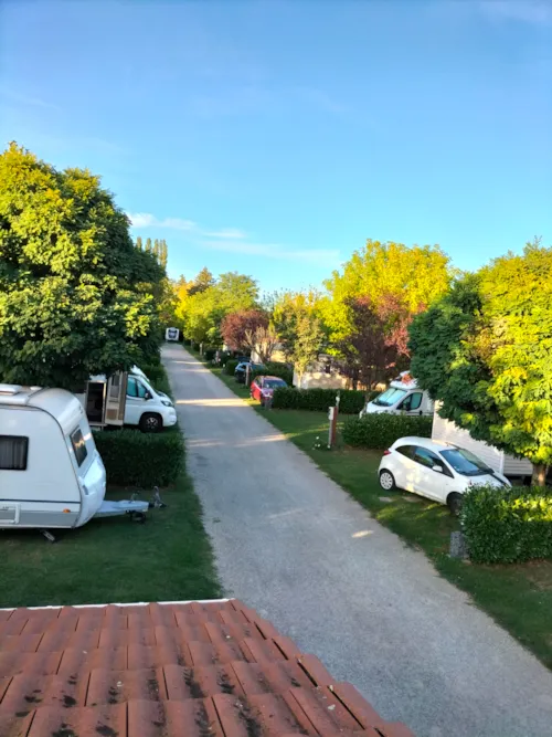 Emplacement - Emplacement (Électricité Sus) - image n°4 - Camping Les Ulèzes
