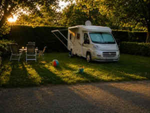 Emplacement - Camping site with electricity - Camping Les Ulèzes