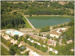 Camping Paradis Domaine Le Quercy - image n°1 - Roulottes