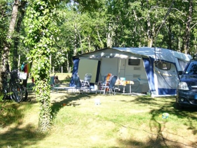 80m² pitch with 10A electricity - — 2