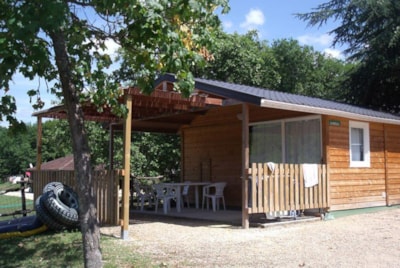 25m² chalet - 2 bedrooms - — 3