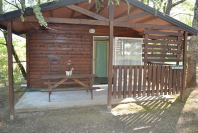 25m² chalet - 2 bedrooms - — 2