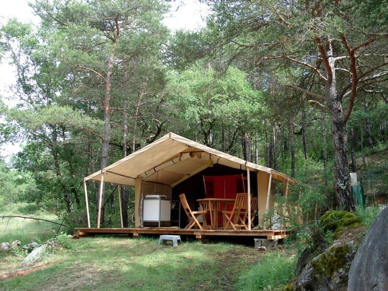 Location - Tente Lodge Cabanon 25M² - 2 Chambres - Sans Sanitaires - Camping La Grangeonne