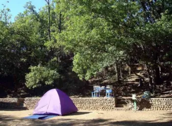 Pitch - Hike / Bike : 1 Person + 1 Tent Without Car - Camping La Grangeonne